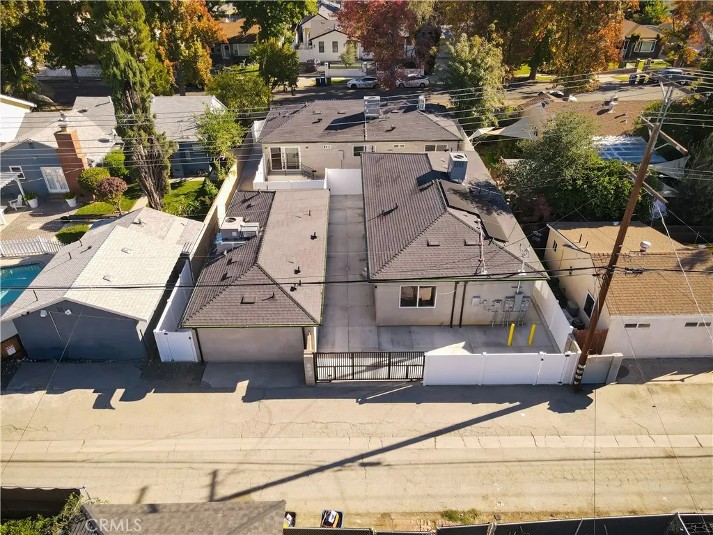 6935 Jellico Avenue, Lake Balboa, California 91406 home-pic-5